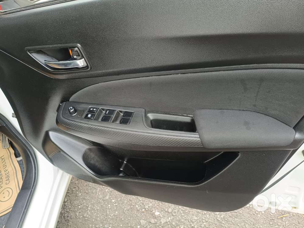 Maruti Suzuki Swift 1.2 Vxi (o), 2023, Petrol