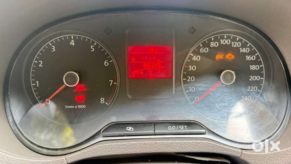 Volkswagen Vento 2010-2013 Petrol Highline, 2014, Petrol