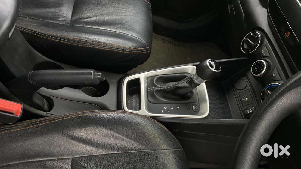 Hyundai Venue S Turbo Dct, 2019, Petrol