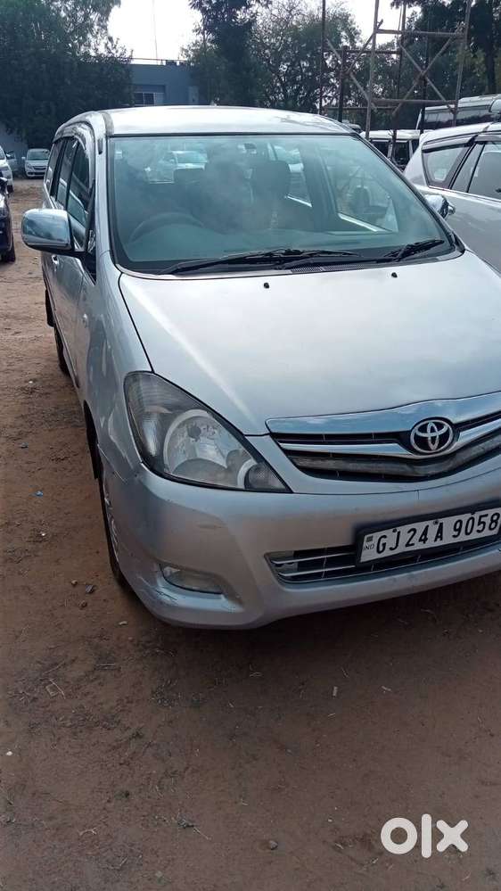 Toyota Innova 2011 Diesel 224000 Km Genuine Driven Ready For Sell