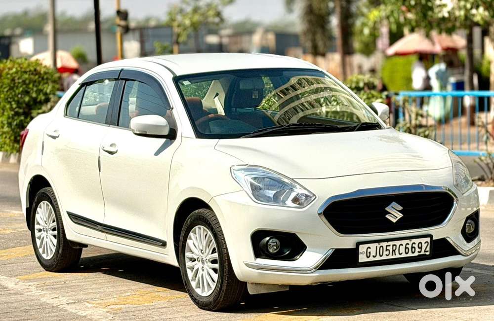 Maruti Suzuki Swift Dzire Amt Zxi, 2017, Petrol