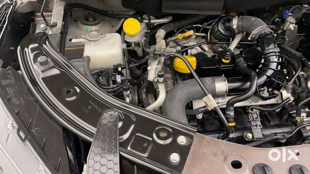 Nissan Magnite Xv Turbo, 2023, Petrol