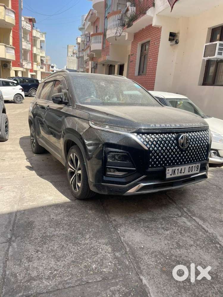 Mg Hector Plus 2023 Petrol Well Maintained