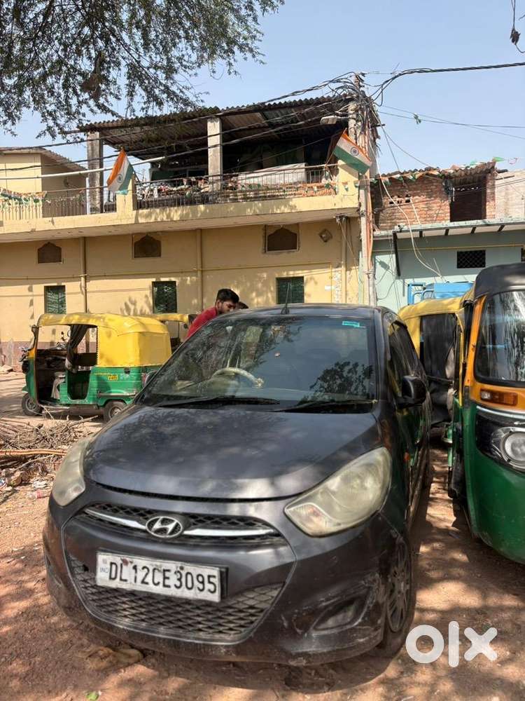 Hyundai I10 2013 Cng & Petrol Well Maintained