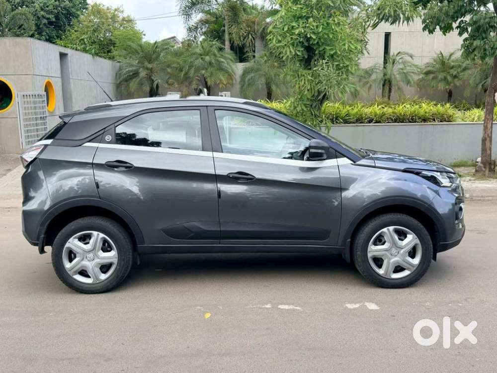 Tata Nexon 1.2 Revotron Xm (s), 2023, Petrol