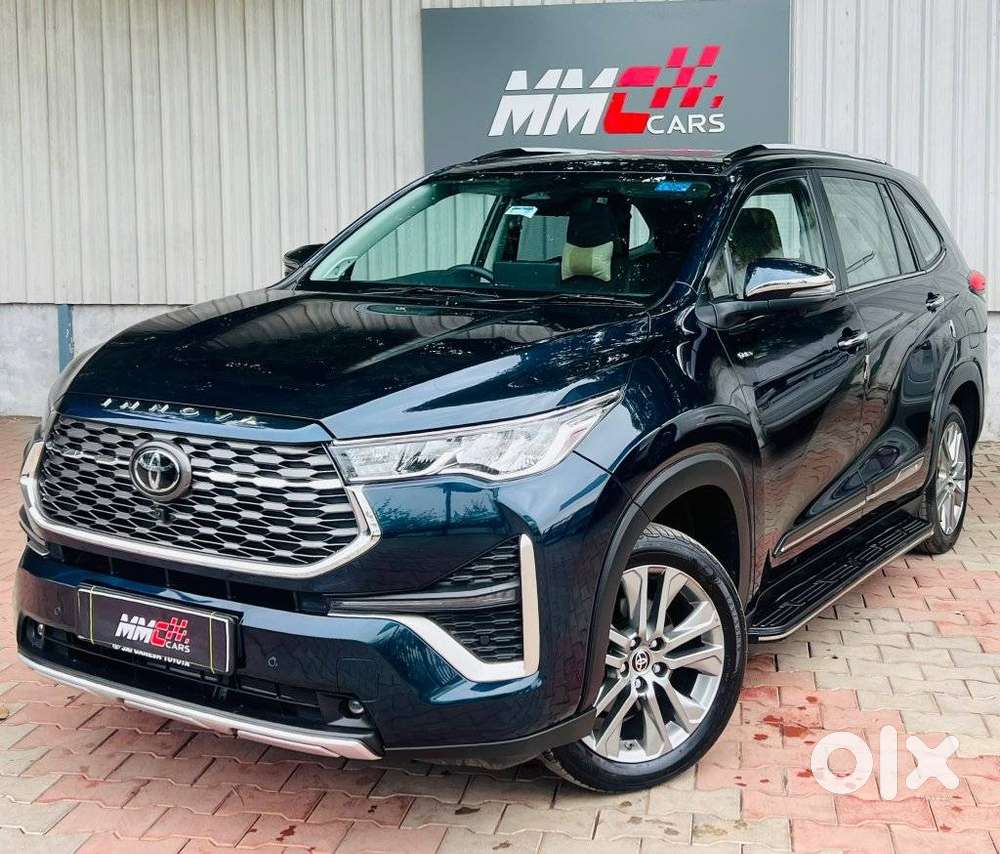 Toyota Innova Hycross 2.0 Vx (o) Hybrid 7 Str, 2025, Petrol