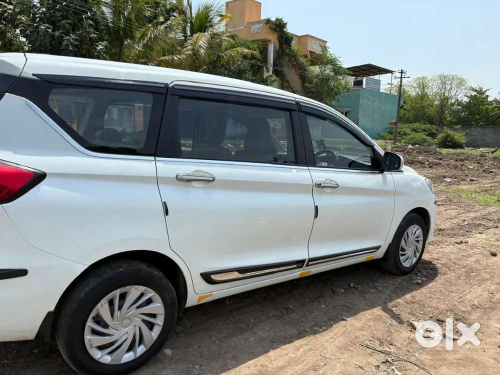 Maruti Suzuki Ertiga Vxi 2024