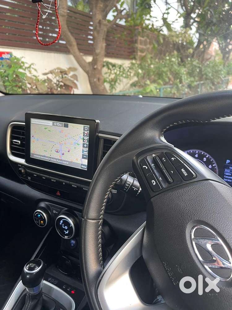 Hyundai Venue Petrol 47000 Km Driven And Well Maintained
