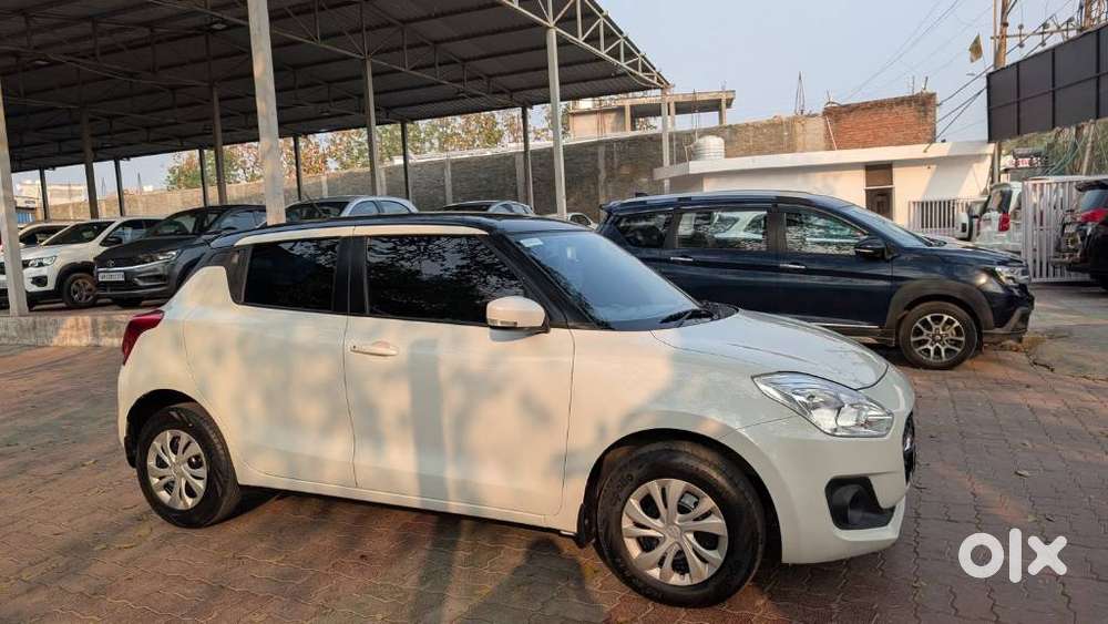Maruti Suzuki Swift Vxi 1.2 Abs Bs-iv, 2022, Petrol