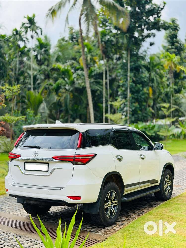 Toyota Fortuner 2022 Diesel Well Maintained