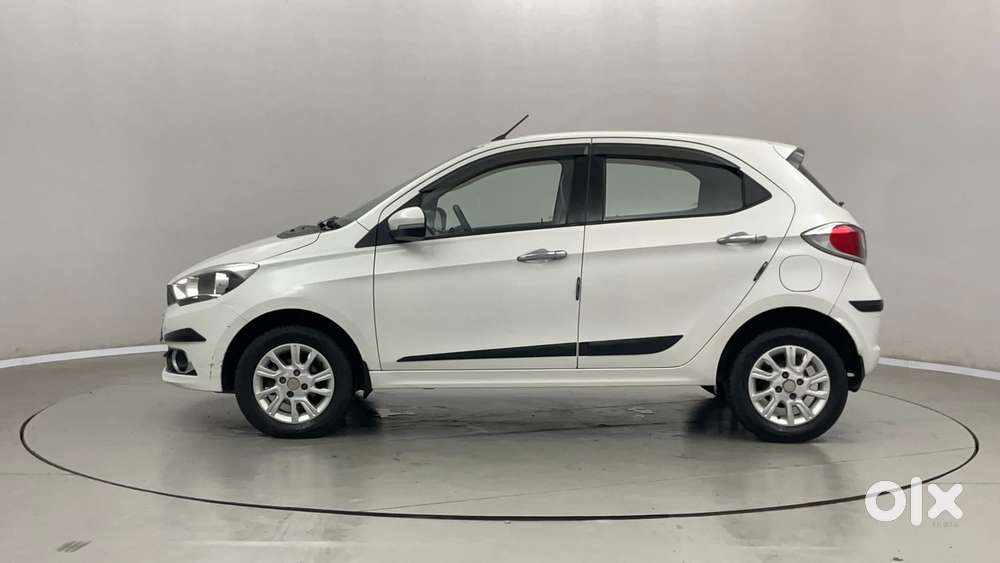 Tata Tiago Xz, 2016, Petrol