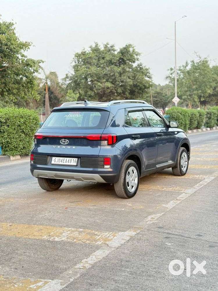 Hyundai Venue, 2022, Petrol
