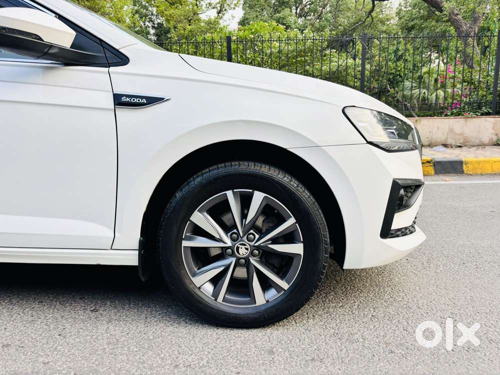 Skoda Slavia Style 1.0l Tsi At, 2023, Petrol