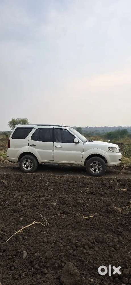 Tata Safari Storme 2013 Diesel 145000 Km Driven