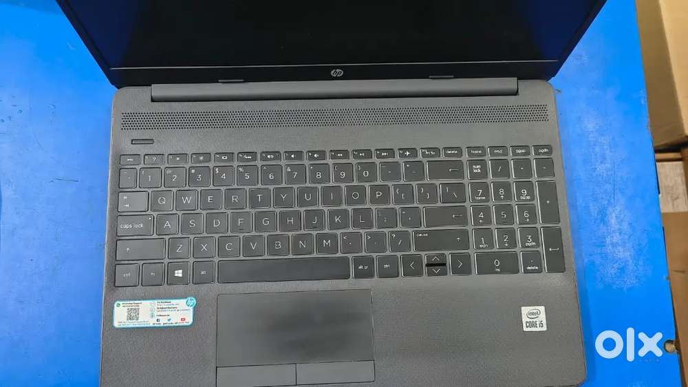 Hp 250 g8 Intel i5 10th 8gb ddr4,256 ssd