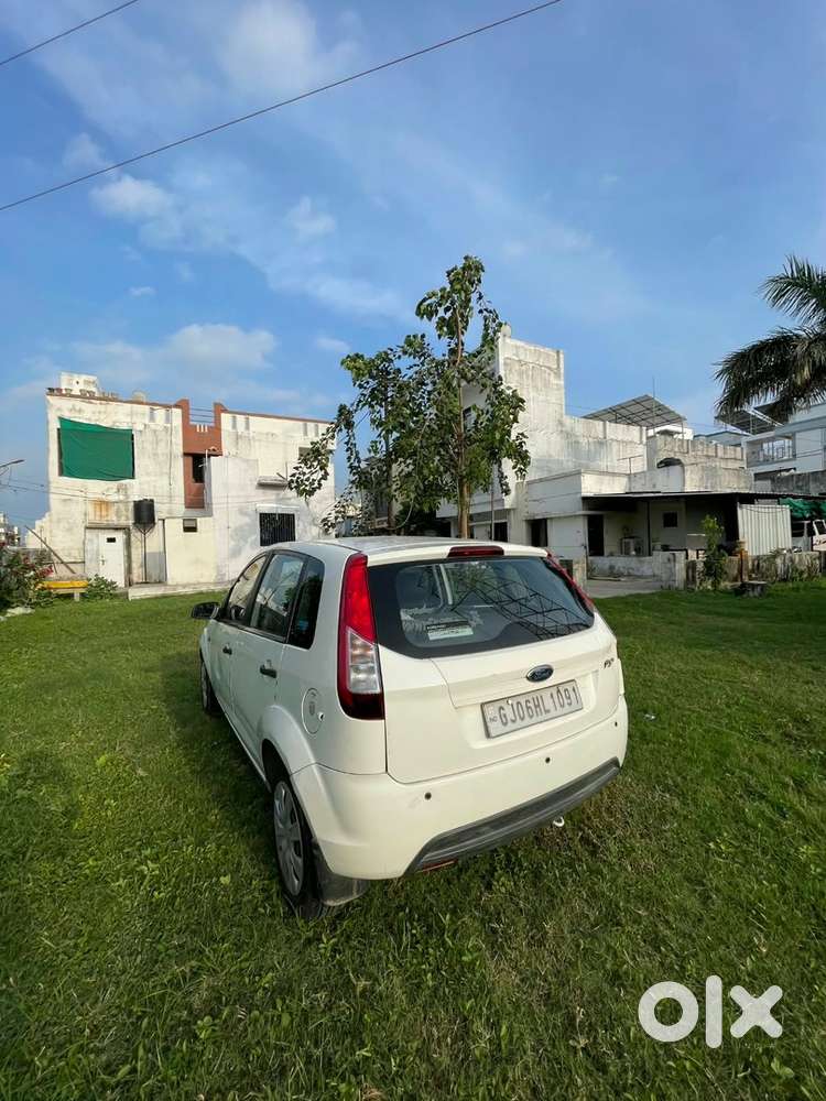 Ford Figo Petrol 2014