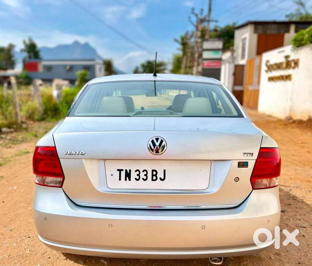 Volkswagen Vento Petrol Highline, 2015, Petrol