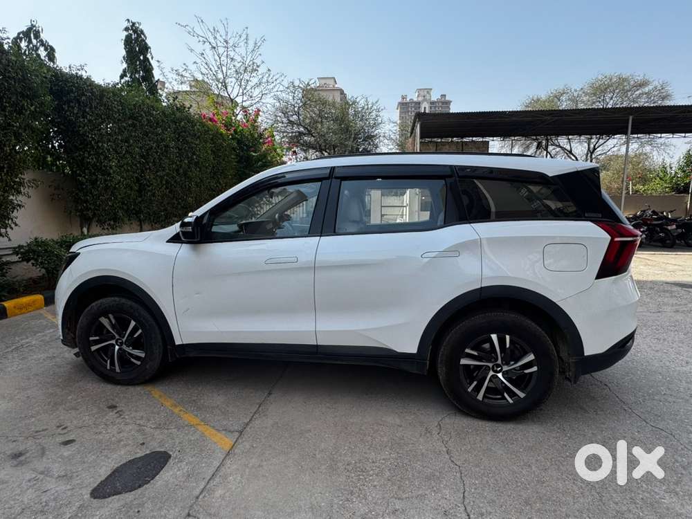 Mahindra Xuv700 Petrol 2024