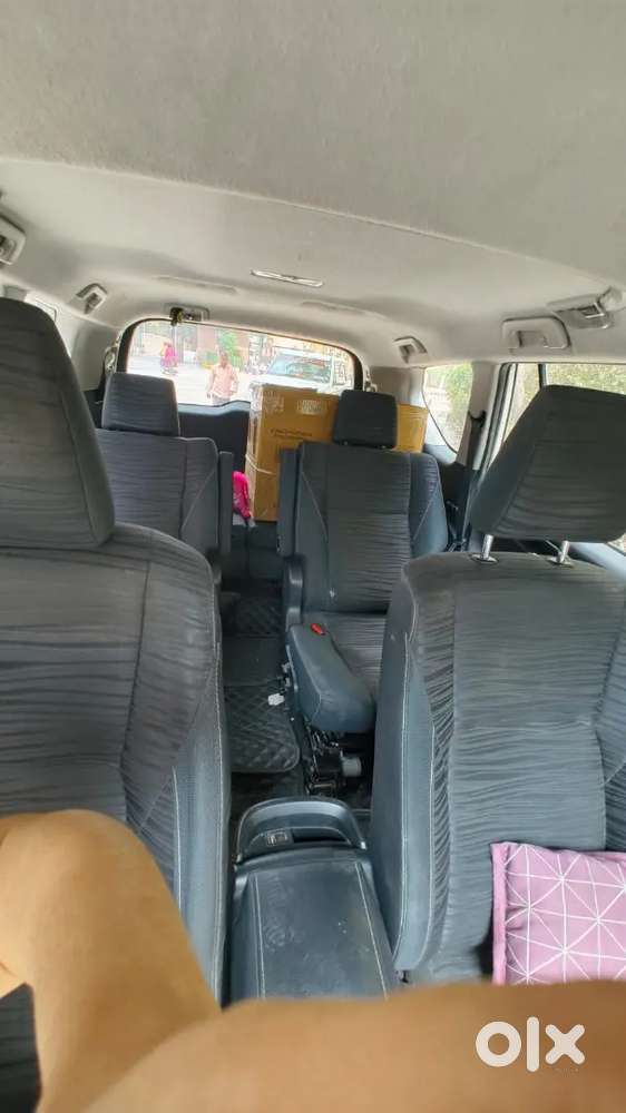 Toyota Innova Crysta 2016 Petrol Well Maintained