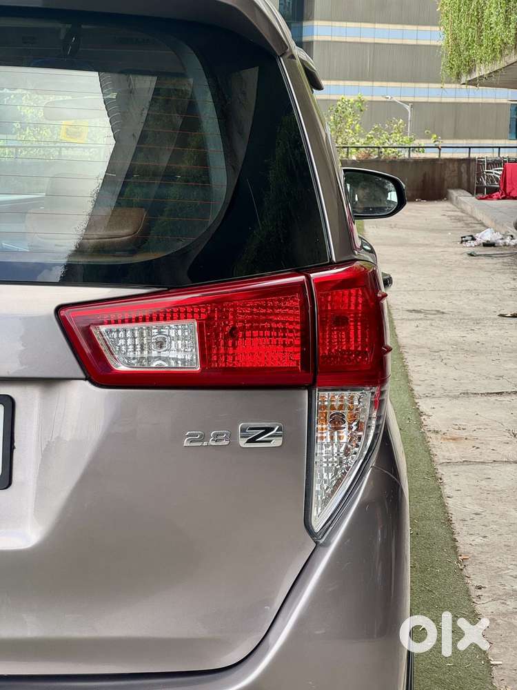 Toyota Innova Crysta 2.8 Zx At, 2016, Diesel