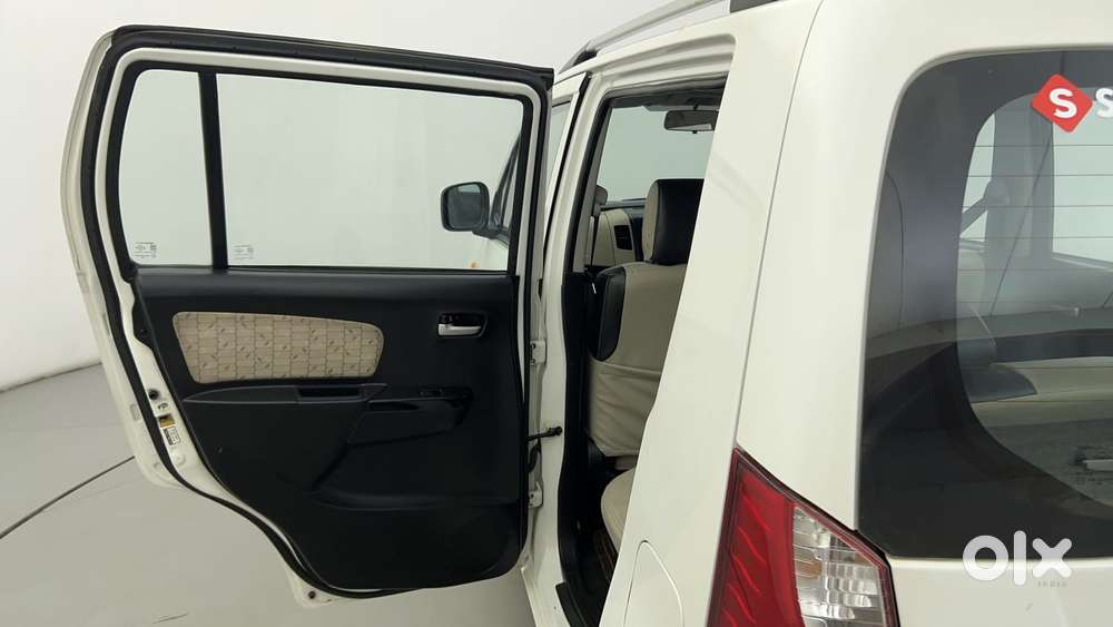 Maruti Suzuki Wagon R 1.0 Vxi Amt, 2017, Petrol