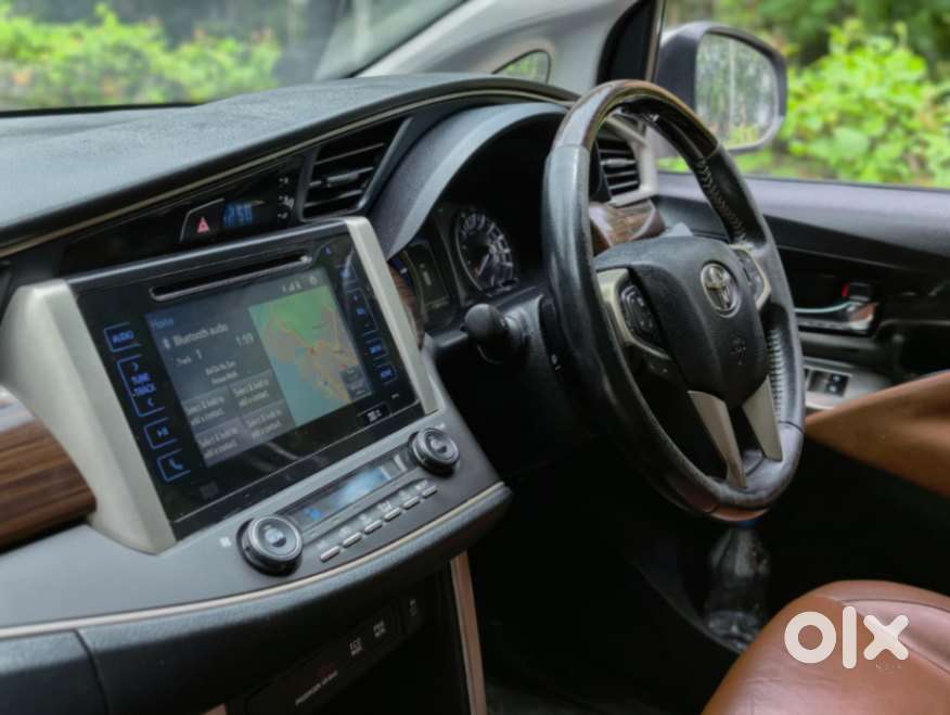 Toyota Innova Crysta 2.8 Z, 2016, Diesel