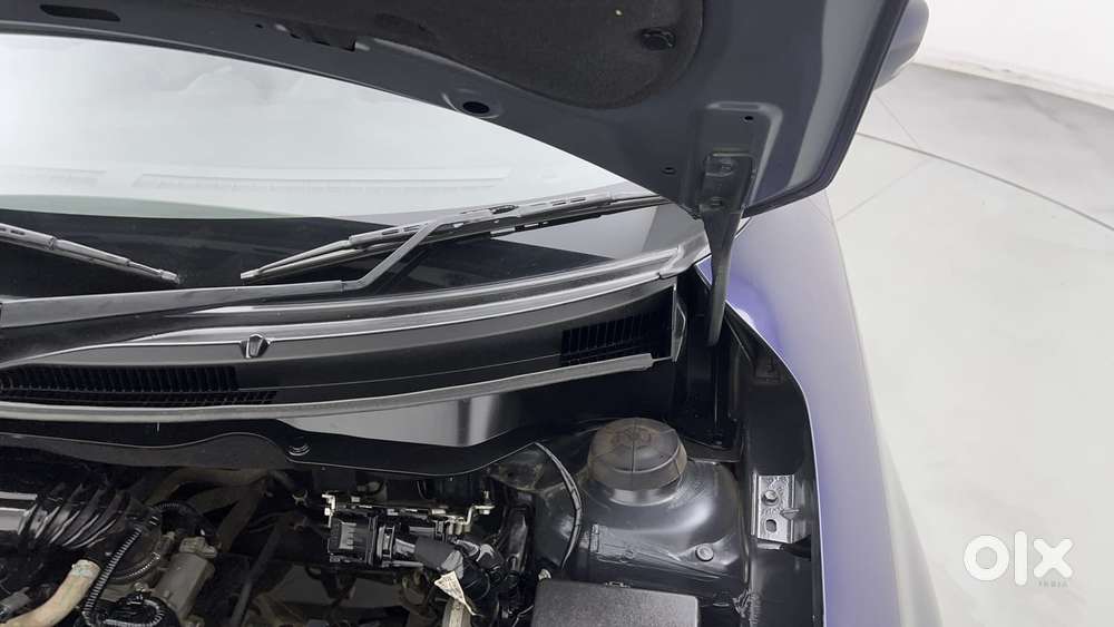 Maruti Suzuki Swift Vvt Vxi, 2022, Petrol