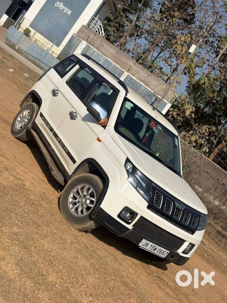 Mahindra Tuv 300 T10, 2020, Diesel