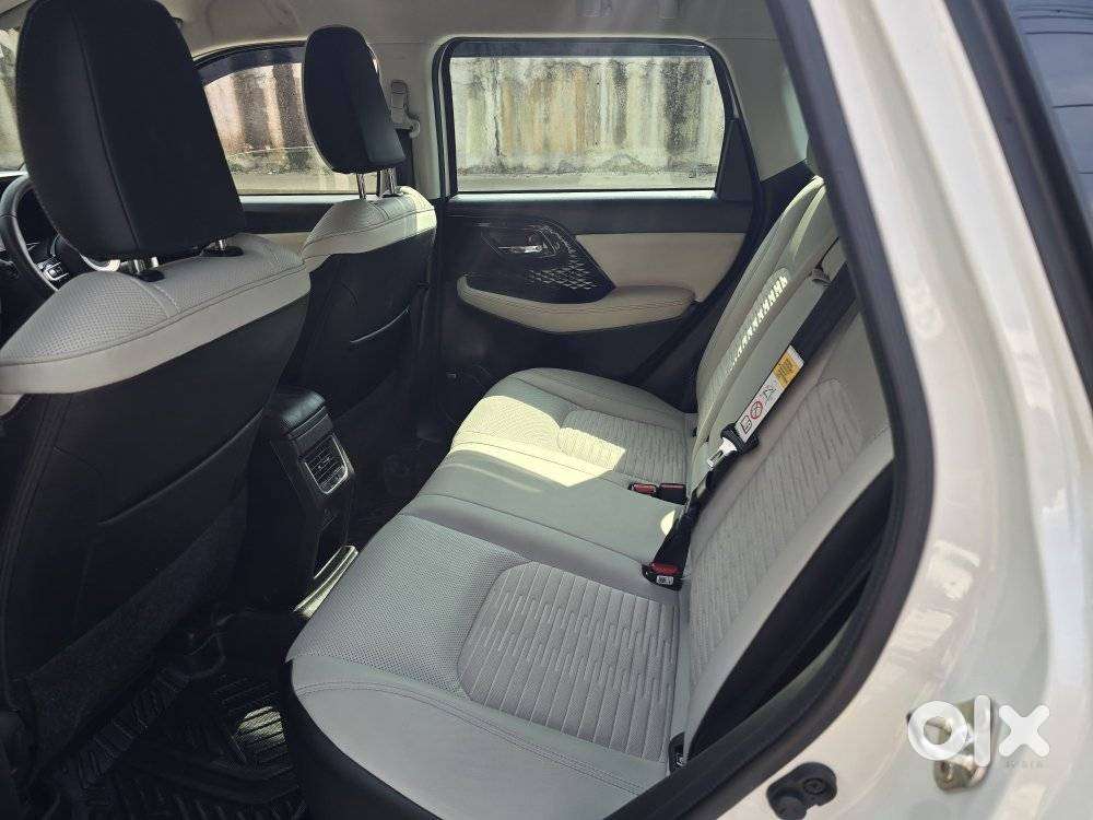 Maruti Suzuki Victoris Zxi Plus (o) Petrol Manual, 2025, Petrol