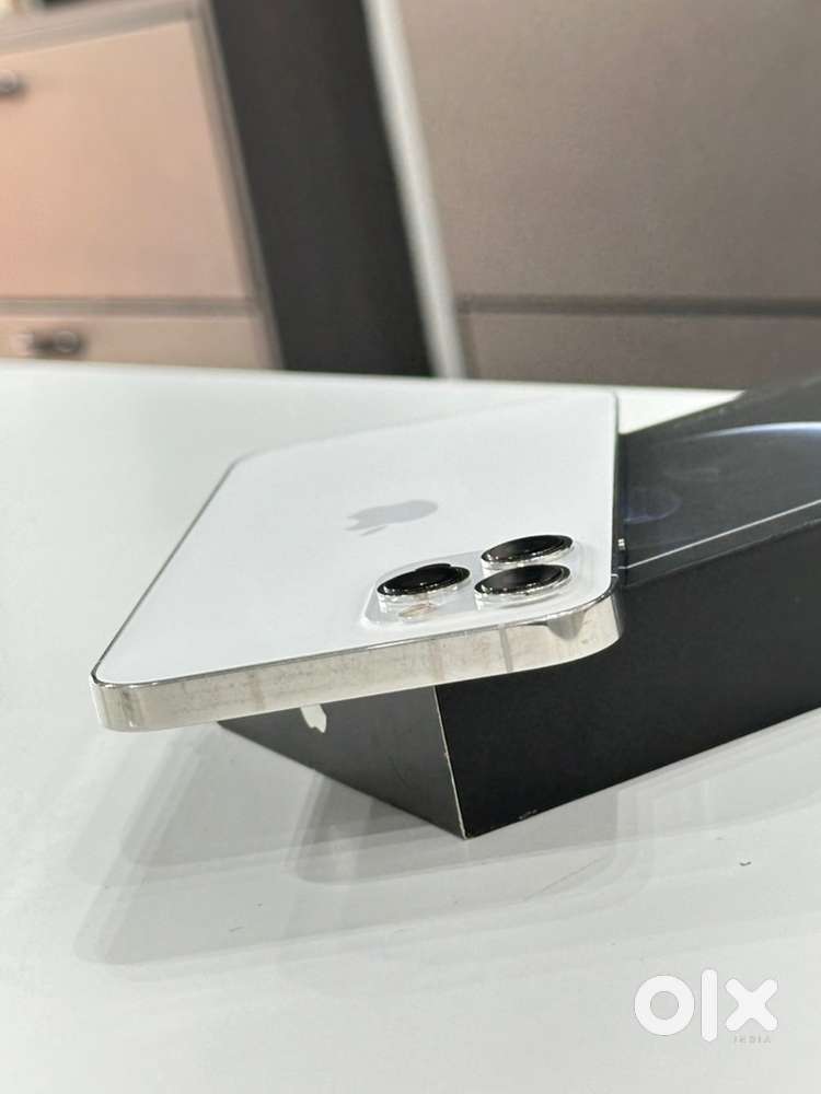 iPhone12ProMax 256GB　Silver Apple Silver iPhone 12 Pro Max 256GB, Battery Capacity: 2,815mAh