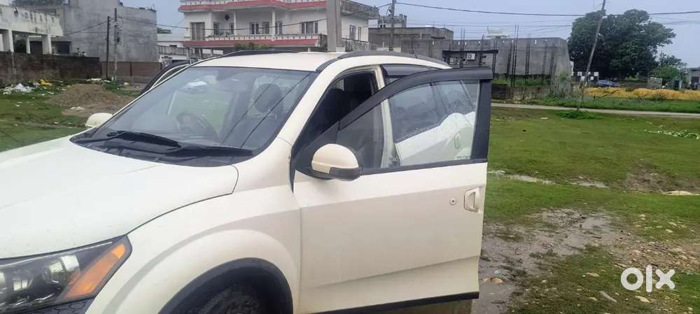 Mahindra Xuv500 2015 Diesel 29016 Km Driven