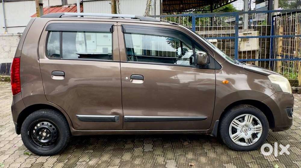 Maruti Suzuki Wagon R 1.0 Vxi Amt, 2017, Petrol