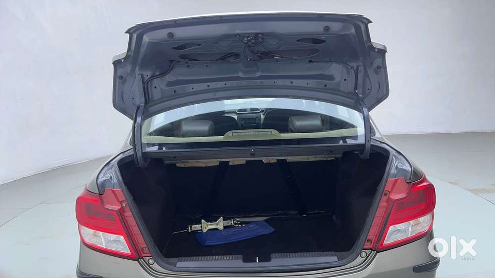Maruti Suzuki Dzire 1.2 Vxi, 2020, Petrol