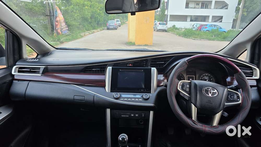 Toyota Innova Crysta Zx 2.4 Diesel 7 Seater, 2017, Diesel