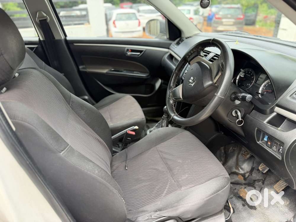 Maruti Suzuki Swift Vxi Optional, 2016, Petrol