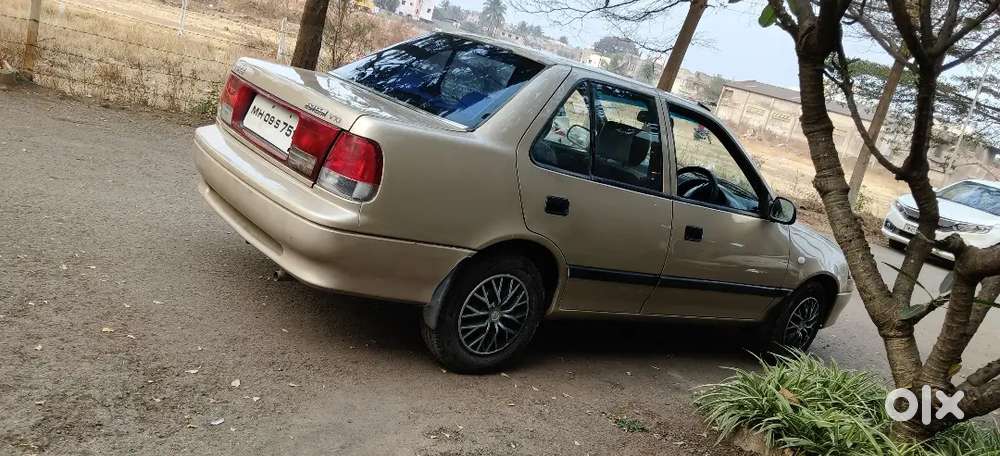 Maruti Suzuki Esteem 2000