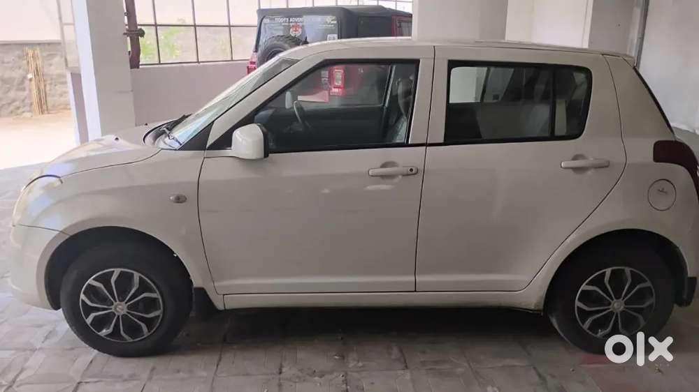 Maruti Suzuki Swift 2007 Petrol 96000 Km Driven