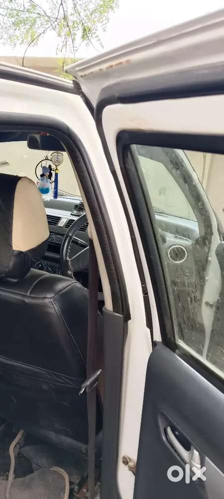 Maruti Suzuki Swift 2011 Diesel 85000 Km Driven