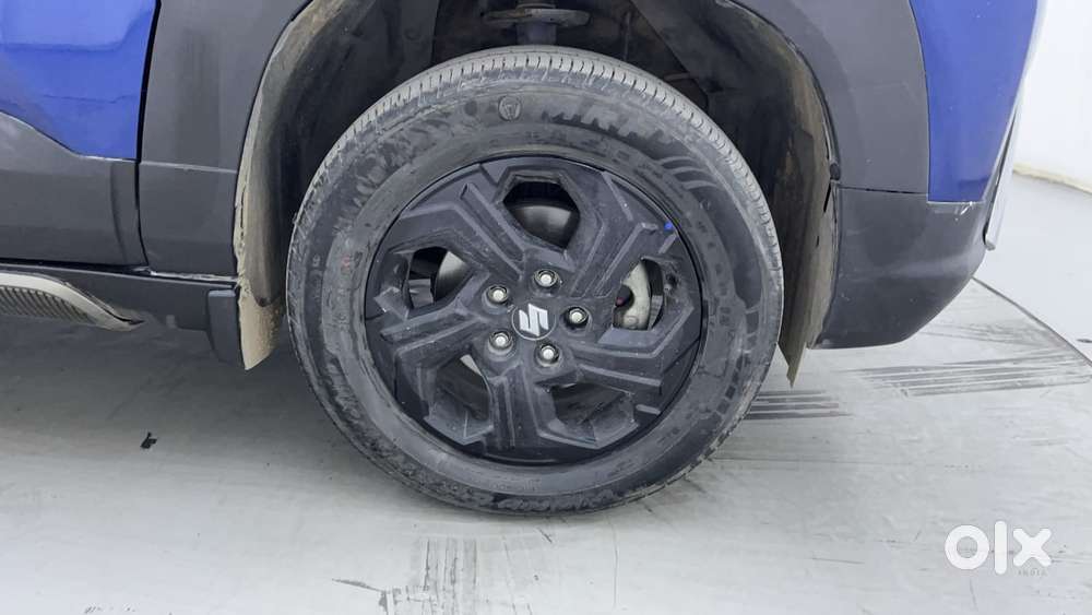 Maruti Suzuki Vitara Brezza 1.5 Zxi At, 2022, Petrol