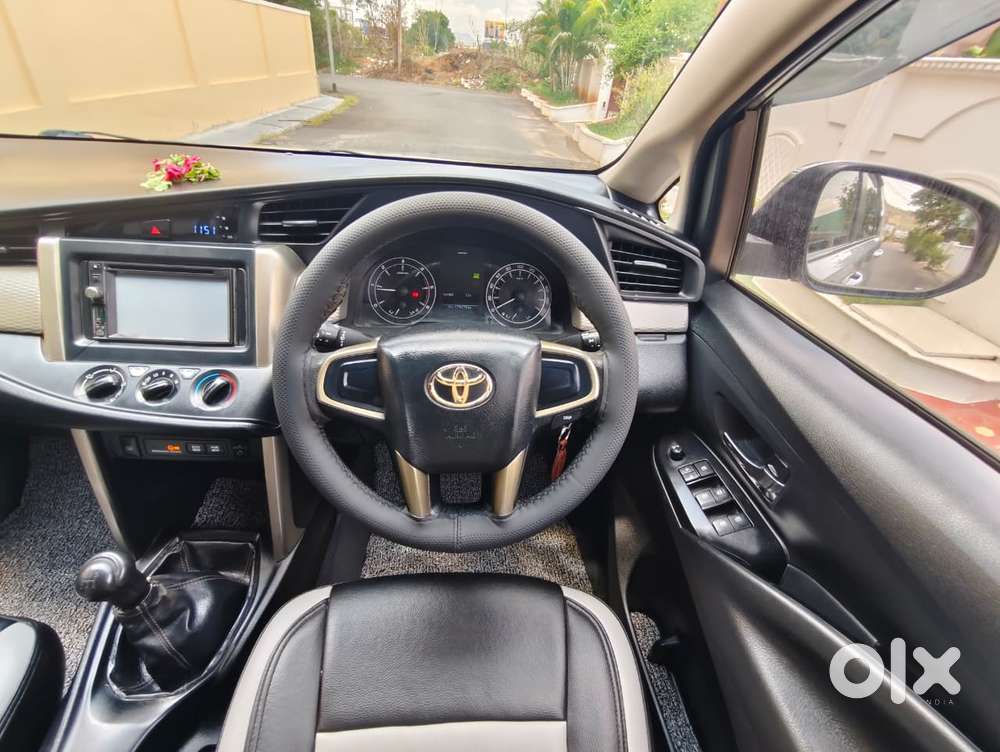 Toyota Innova Crysta 2.4 G Mt 8s, 2017, Diesel