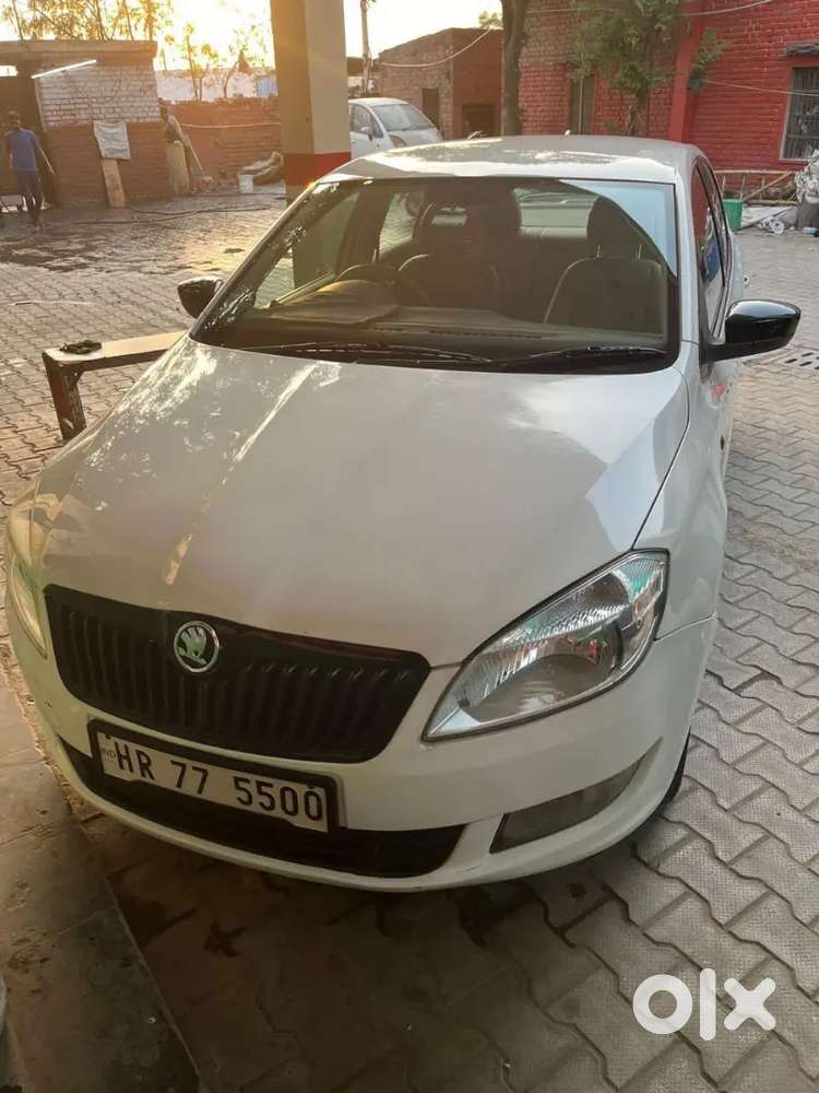 Skoda Rapid Elegance 2012