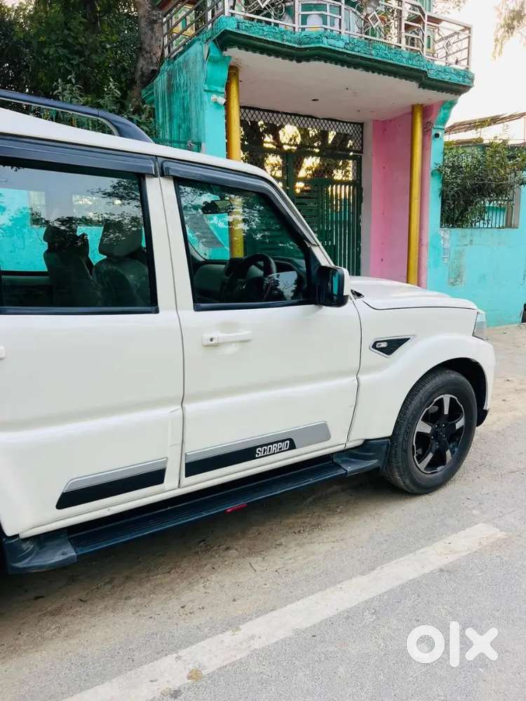 Mahindra Scorpio Classic 2023 Diesel 47000 Km Driven