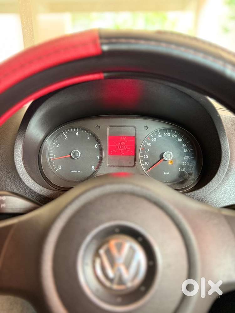 Volkswagen Polo Petrol Manual 2010