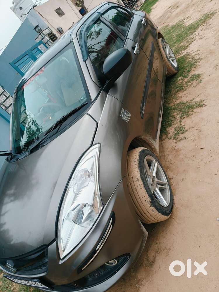 Maruti Suzuki Swift Dzire 2017 Diesel Well Maintained