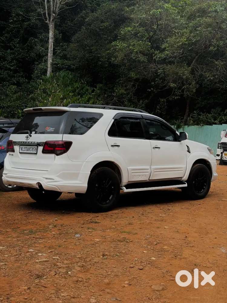 Toyota Fortuner 2012 Diesel Well Maintained
