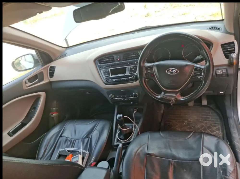 Hyundai I20 Sportz 2016 Petrol + Cng (outside Fitted)