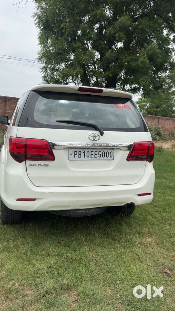 Toyota Fortuner 2015 Diesel Well Maintained