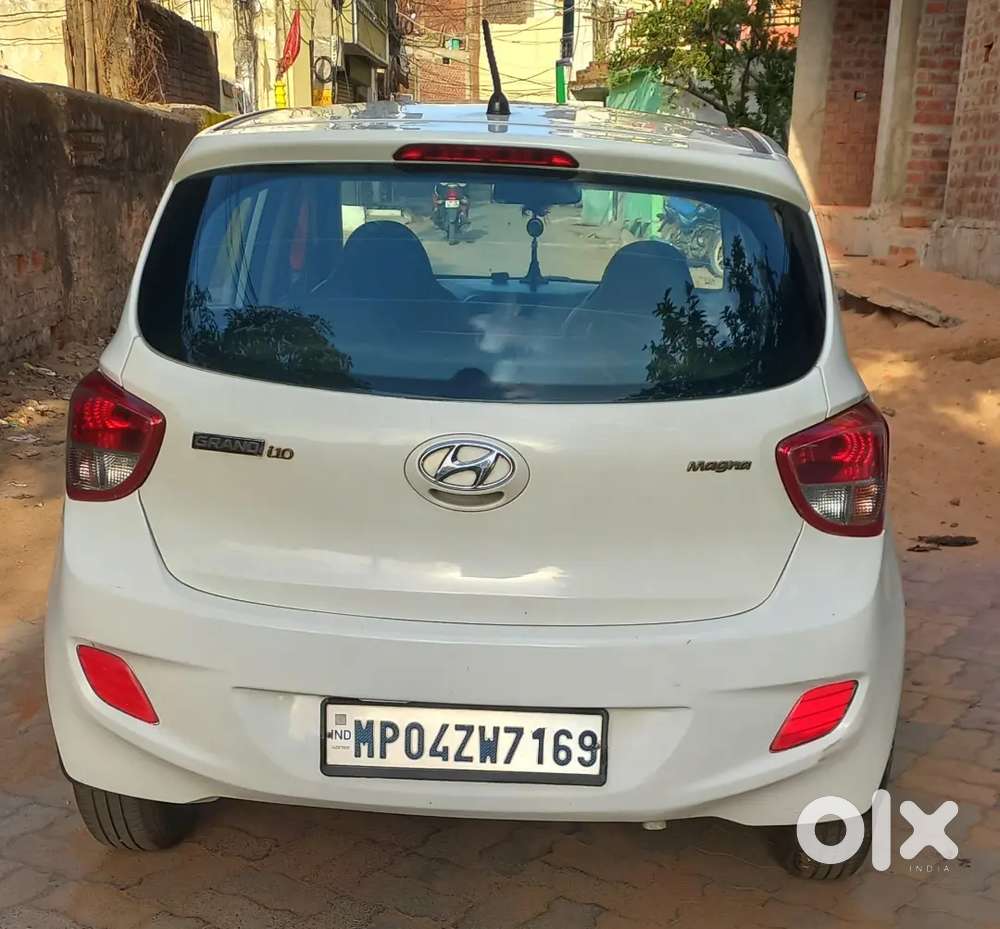 Hyundai Grand I10 2013 Diesel Well Maintained