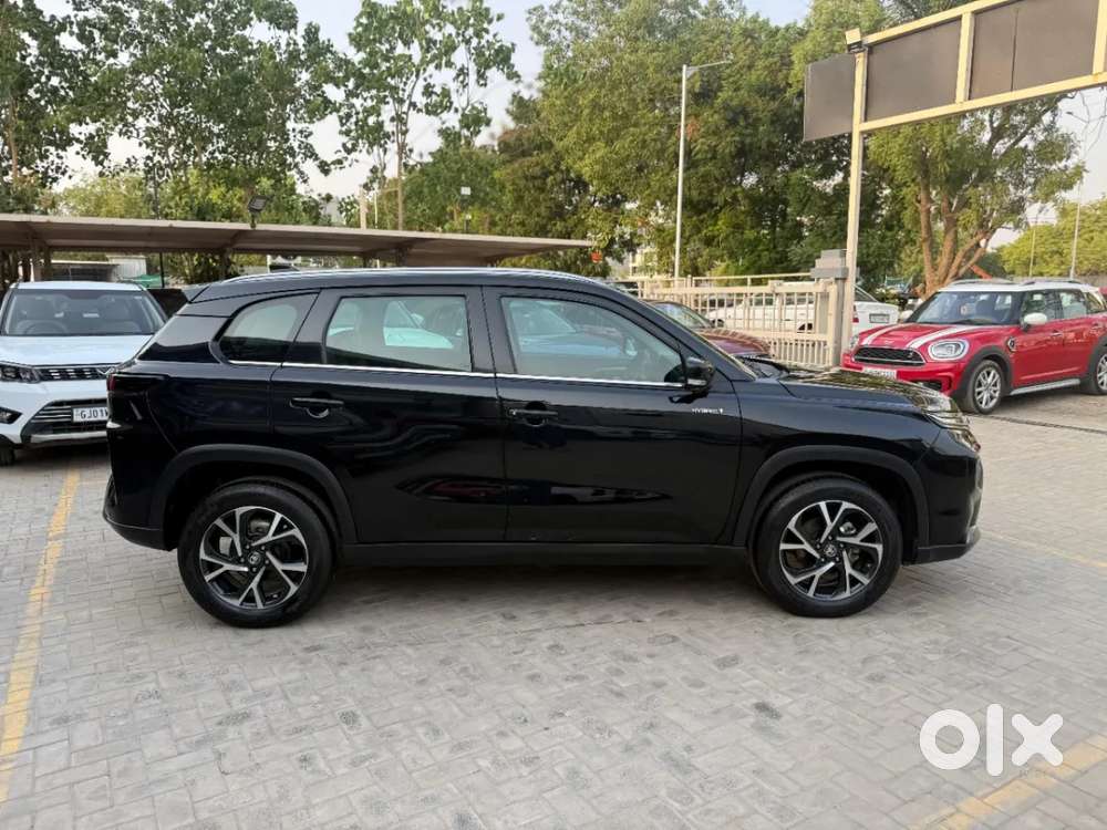 Toyota Urban Cruiser Hyryder 1.5 V Hybrid, 2024, Petrol