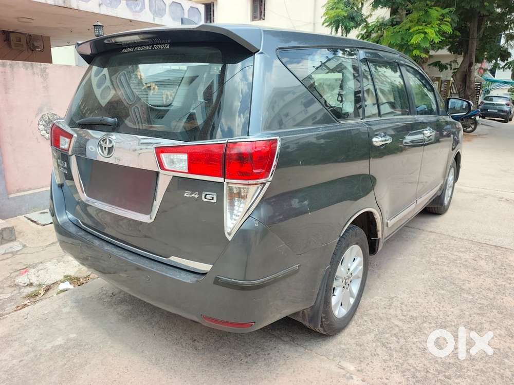 Toyota Innova Crysta 2.4 Gx Mt, 2016, Diesel